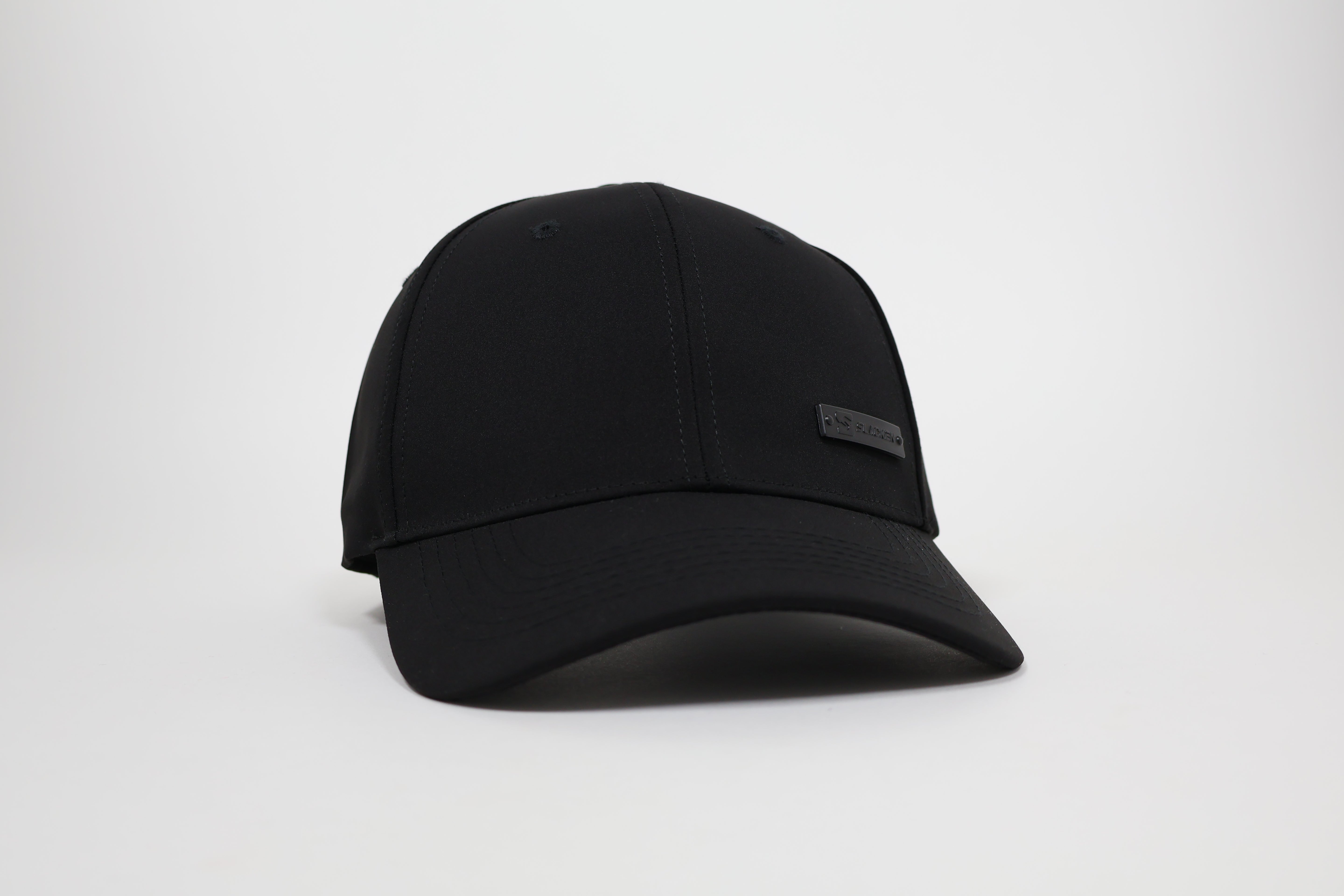 Men's Black Baseball Cap β Timeless Look with Curved Brim and Adjustable Back Strap