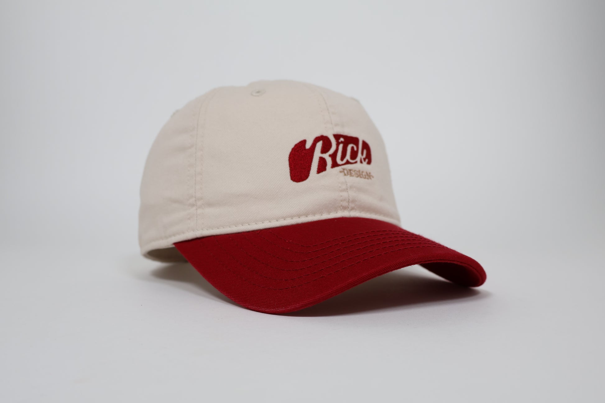 Men's Dirty White and Red Baseball Cap β 'Rick' Embroidered Design with Vintage Look and Adjustable Fit