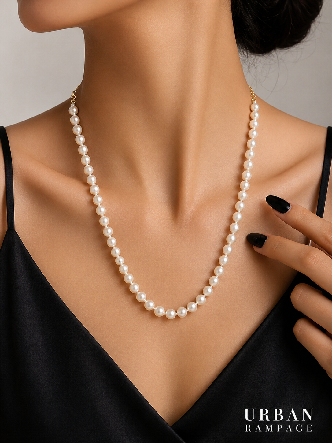 Classic Faux Pearl Beaded Necklace