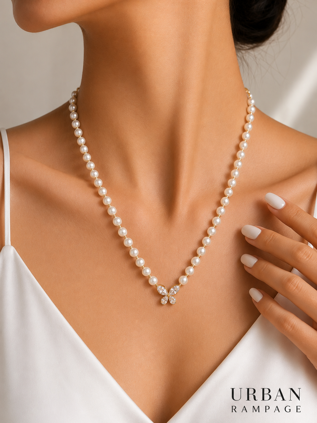 Butterfly Pendant Faux Pearl Necklace