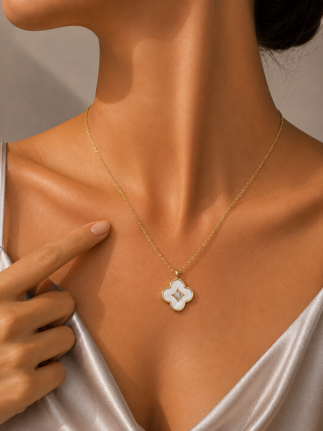 White Clover Pendant Necklace