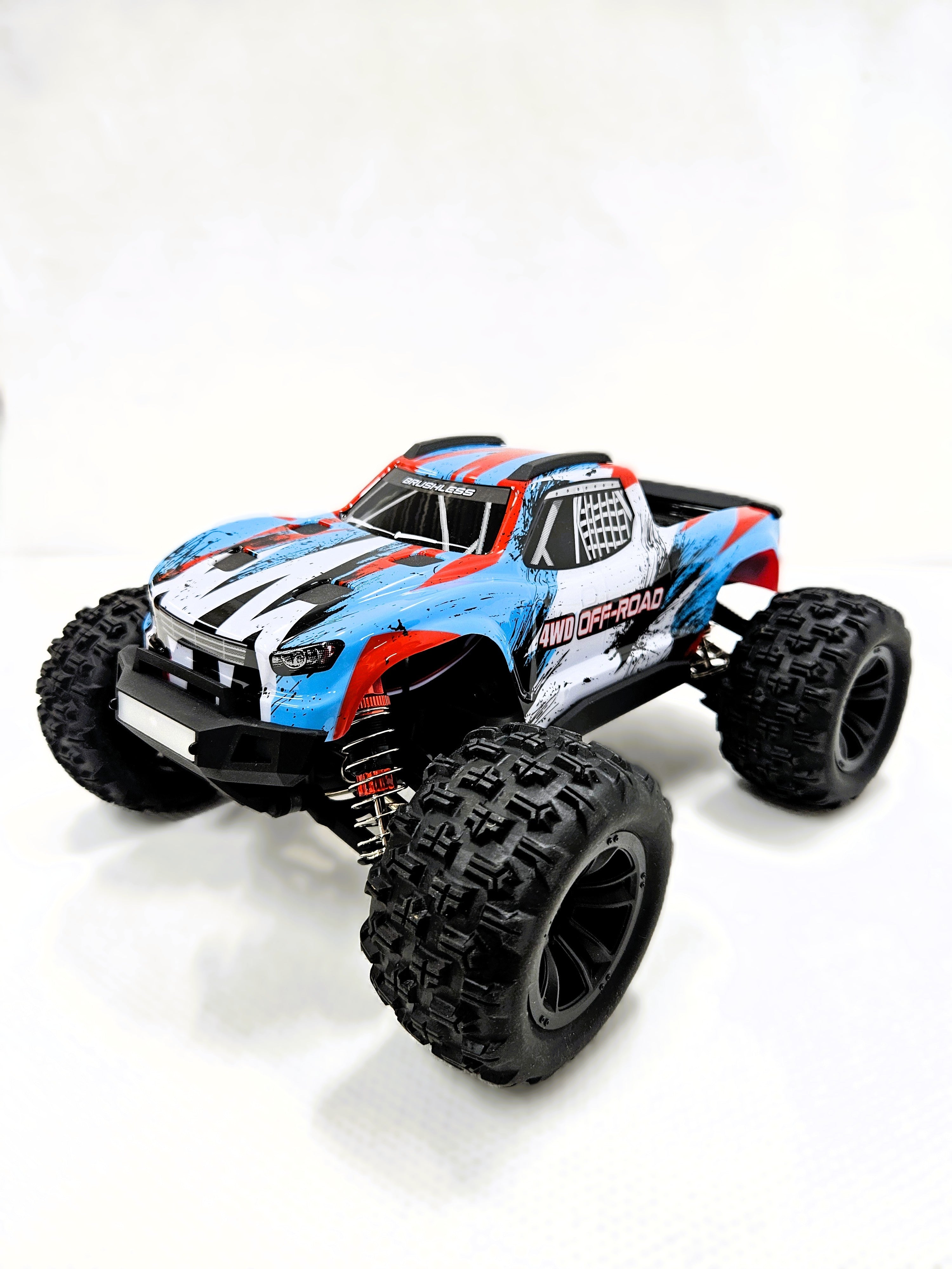 Electric-Powered Off-Road Truck RCC | 1:16 4WD High-Performance RC Truck