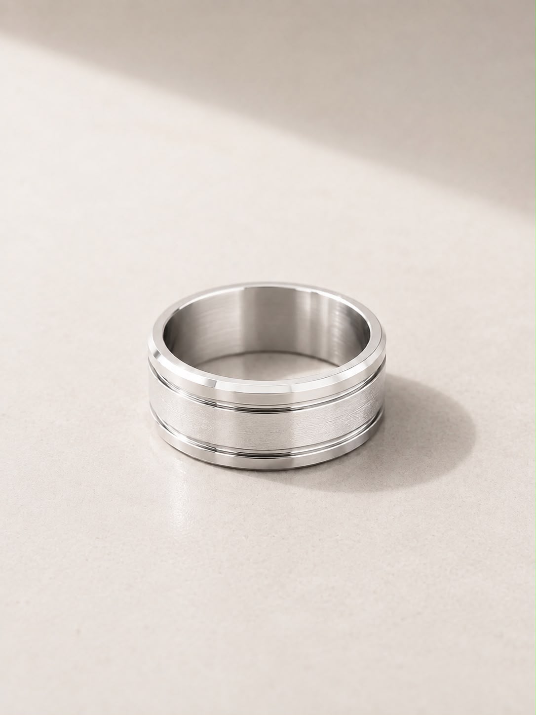 Men’s Silver Minimalist Fashion Ring
