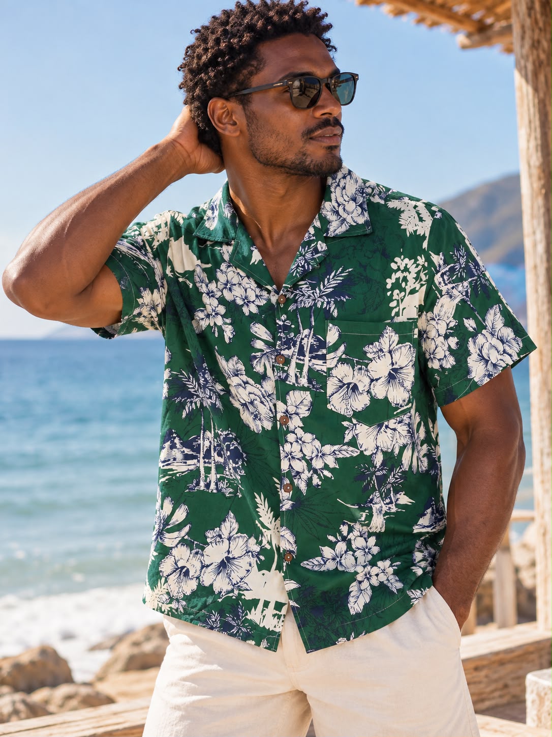 Men’s Tropical Hibiscus Print Beach Shirt – Green